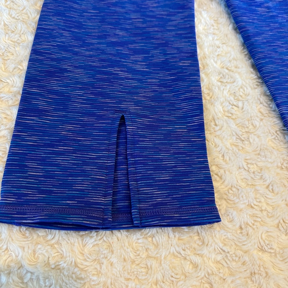 Athleta Cropped Pant Split Back Hem - image 3